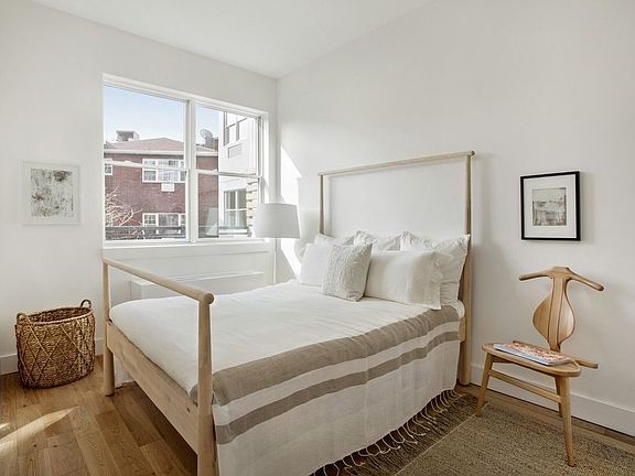 4th image of 313 Saint Marks Ave APT 3Q