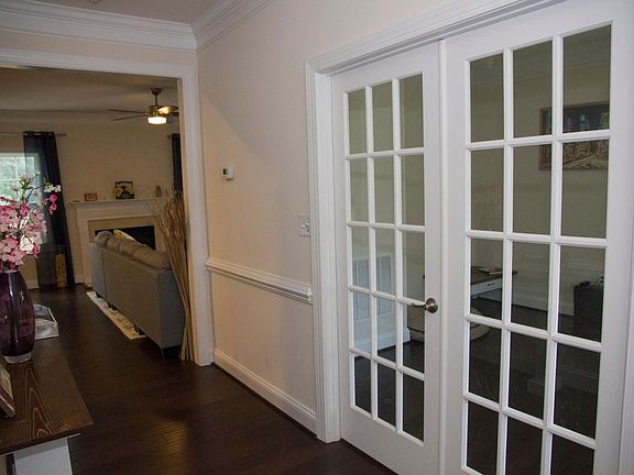 5th image of 2210 Kendall Ct