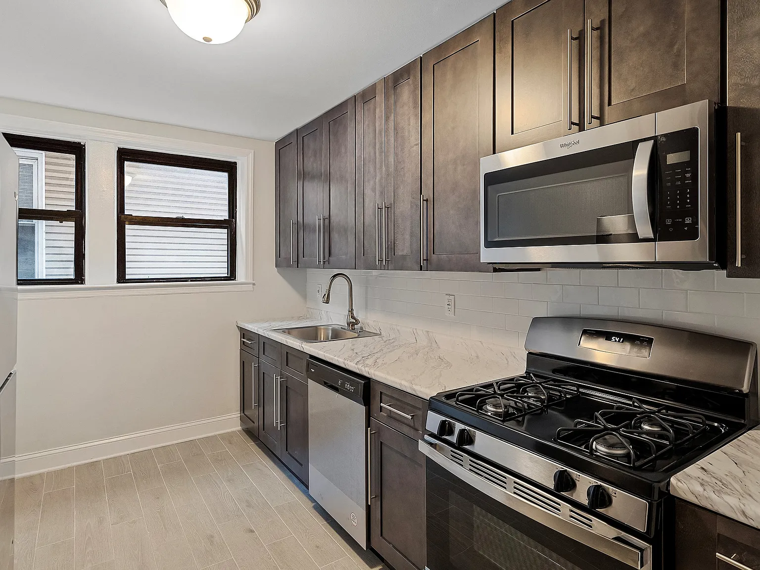 125-133 Kearny Ave Apartments — Photo 4