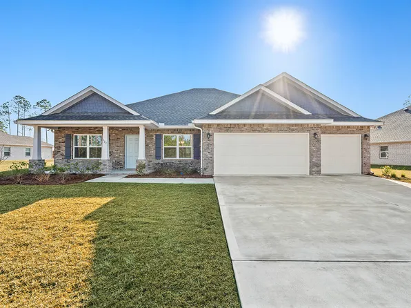 923 Coastal Breeze Dr, Freeport, FL 32439