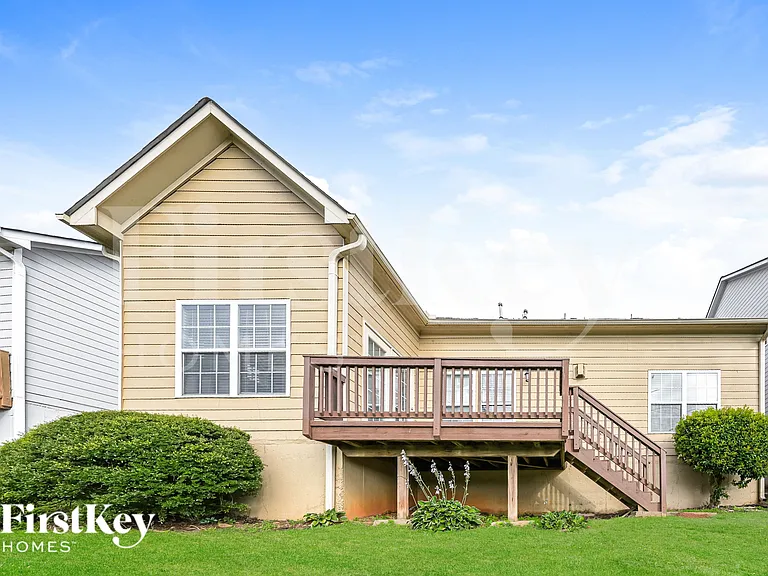 1460 Independence Trl — Photo 18
