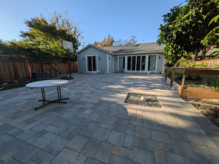 2109 Ray Dr — Photo 20
