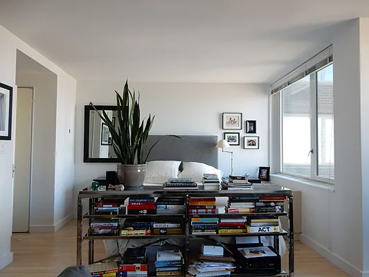 Rented by Starts New York Realty LLC | media 31