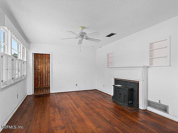 2nd image of 1506 PARRISH Place
