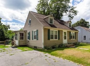 63 Surrey Rd, Springfield, MA 01118