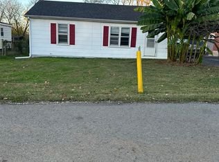 1225 Dean Dr, Bowling Green, KY 42101