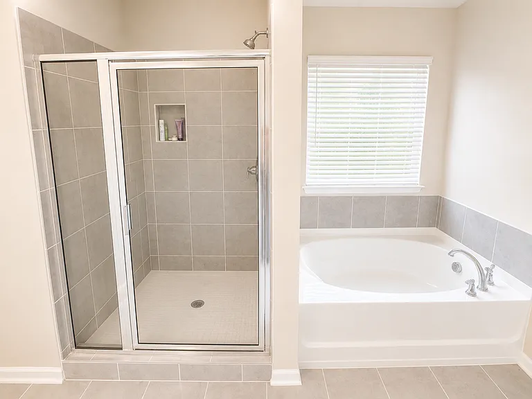 1104 Gilbert Ct — Photo 21