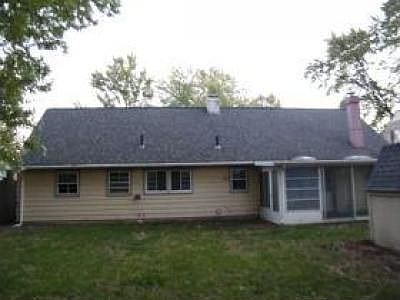 2nd image of 4865 Redwood Dr
