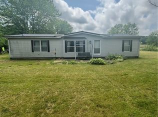 3017 Rice Rd SW, New Philadelphia, OH 44663