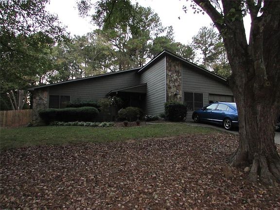 2nd image of 9885 N Pond Cir