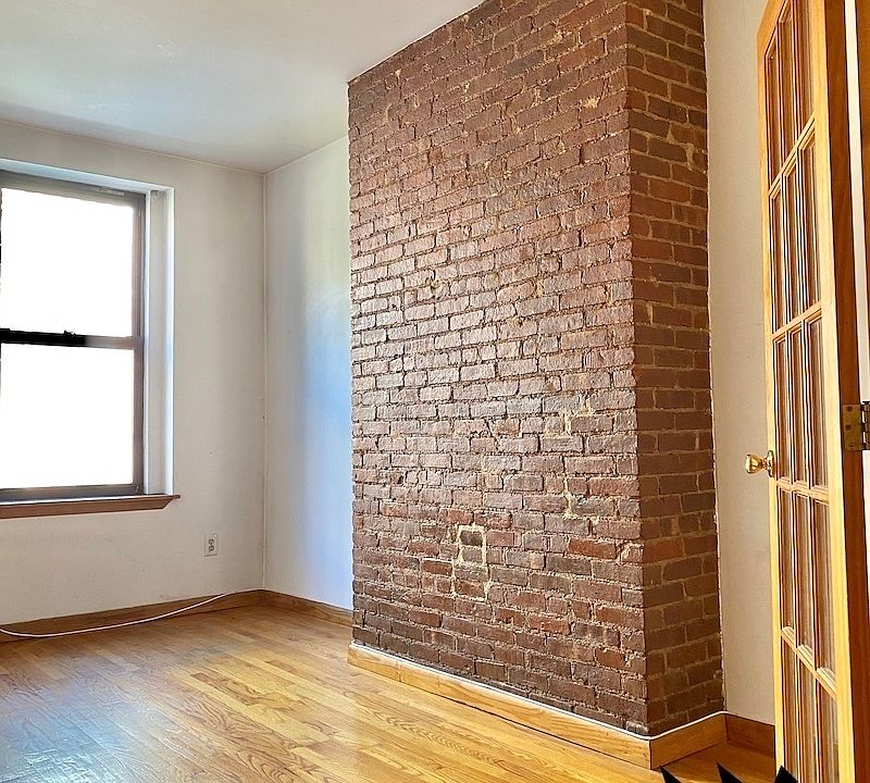 1st image of 22 Saint Marks Pl #9A