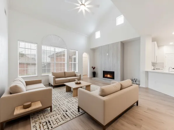 1212 Drexel Dr, Desoto, TX 75115