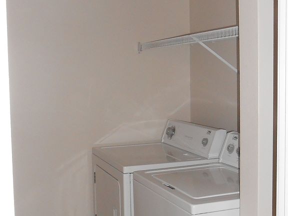 4th image of 2730 E Roycroft Ct