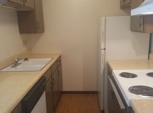 837 SW Tyler St APT 14, Topeka, KS 66612