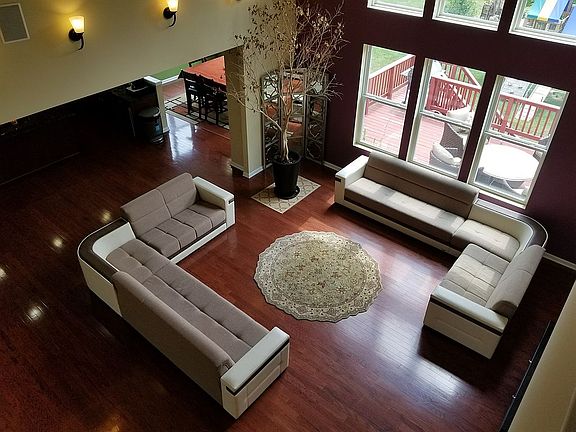 3rd image of 9537 N Bexley Dr