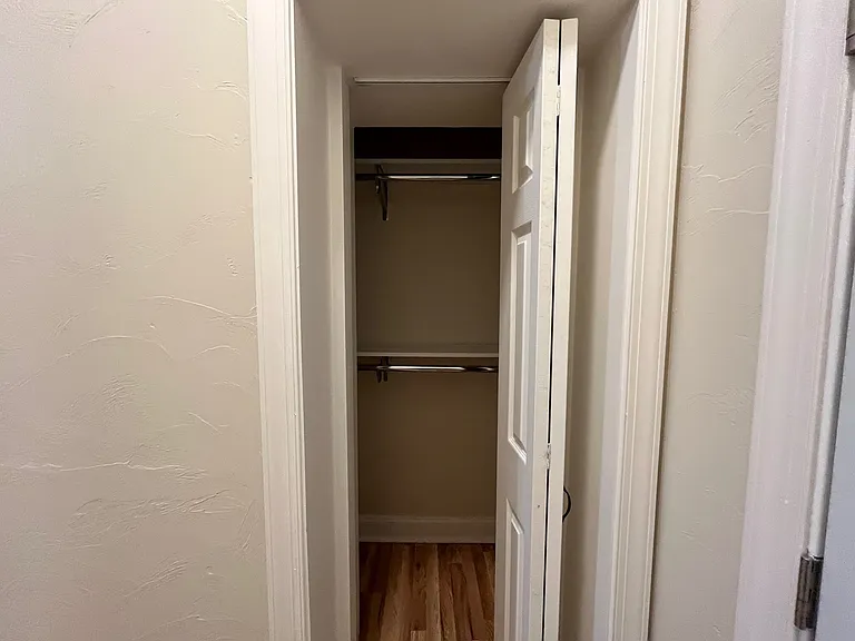 4028 Liberty Ave — Photo 43