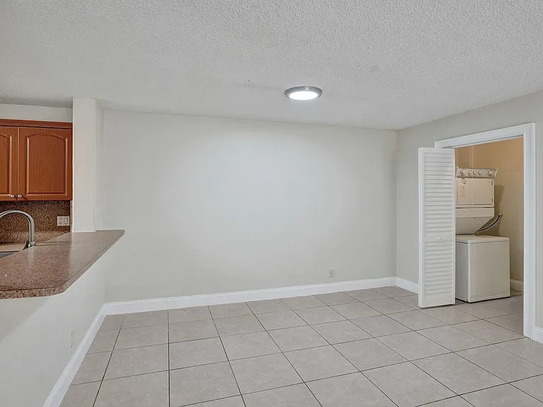 10773 Cleary Blvd #111 — Photo 3