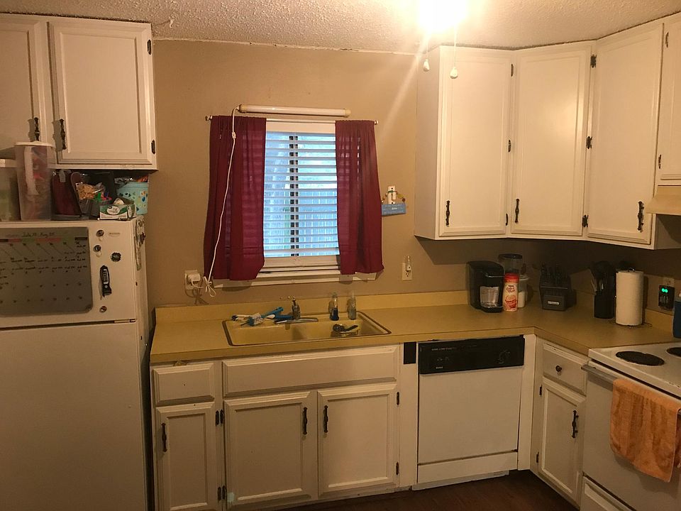 1st image of 210 Bucknell Ct