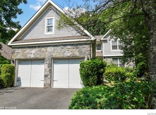15 Westfield Rd, White Plains, NY 10605