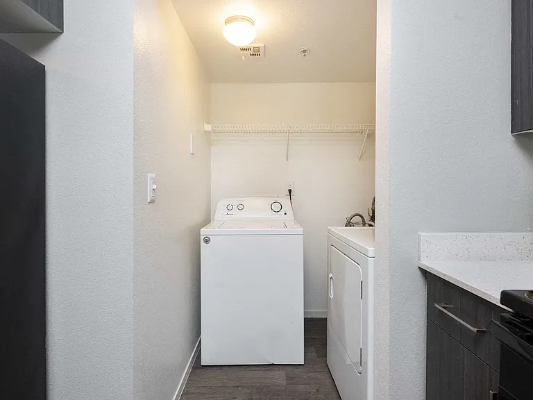 Boulevard at 4201 Apartments — Photo 13