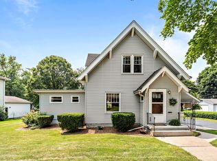 803 Campbell St, Valparaiso, IN 46385