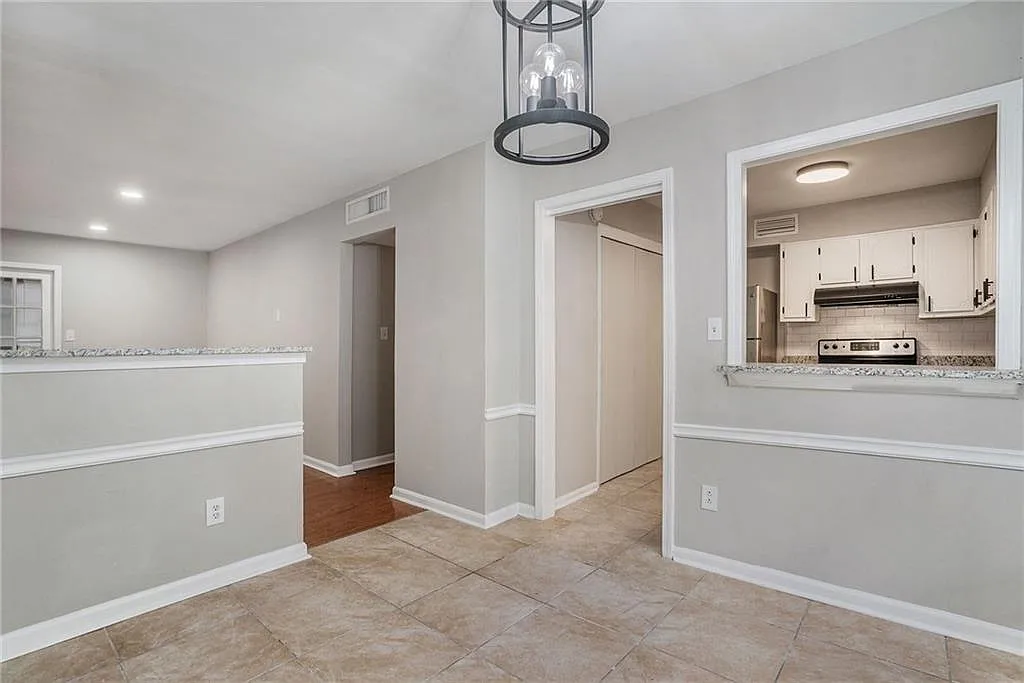 2 bed, 2.0 bath, 1100 sqft, $2,395 — Photo 4