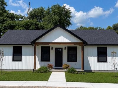 208 Franklin St, North Judson, IN, 46366