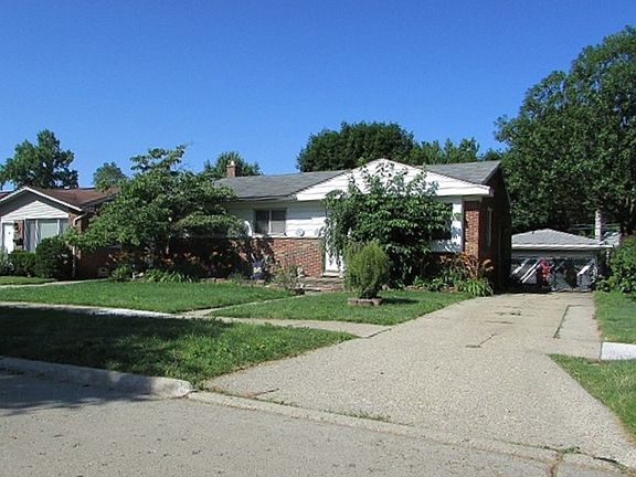 2nd image of 28331 Couzens Ave