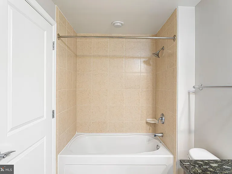 157 Fleet St #317 — Photo 31