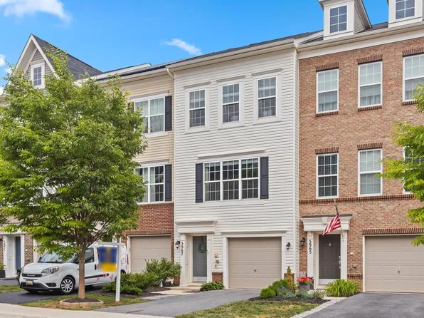 5967 Whelan Ln, Frederick, MD 21703