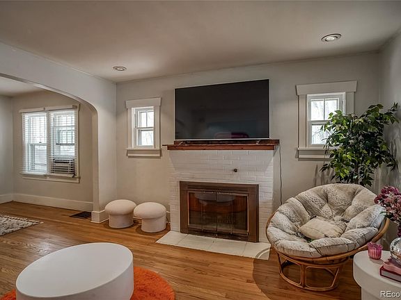 5th image of 1521 E Platte Avenue