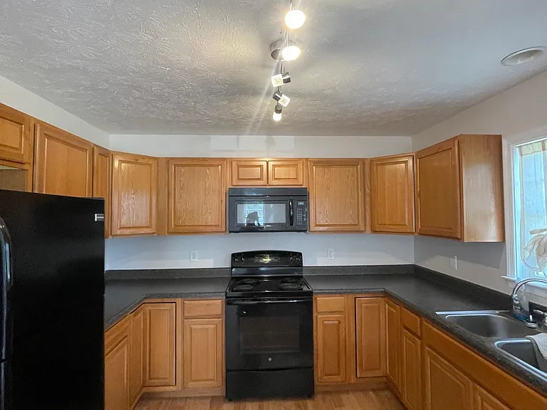 317 Woodlee Rd — Photo 9