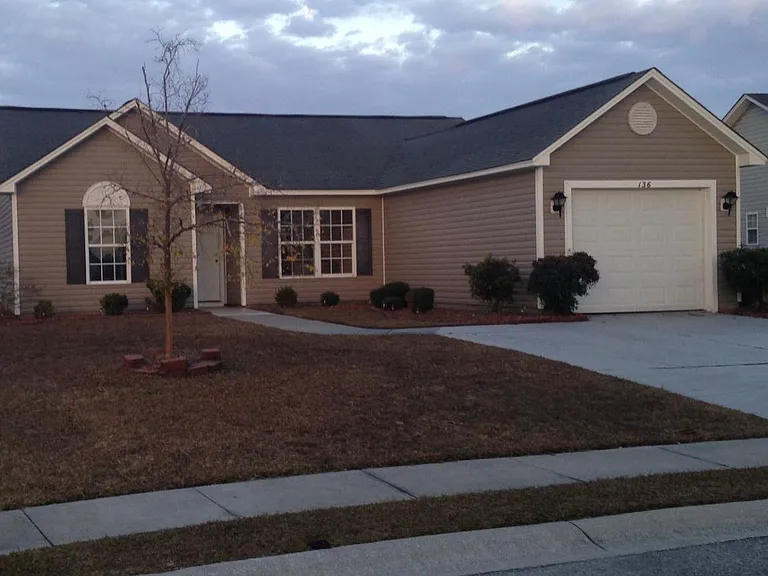 136 Centennial Cir — Photo 16