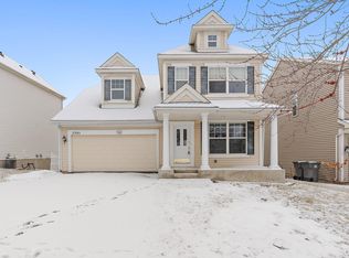 2395 Molnau Ct, Chaska, MN 55318