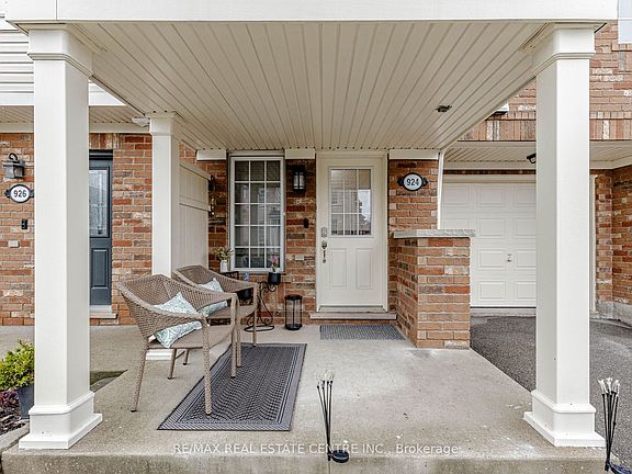 5th image of 924 Burgess Gdns