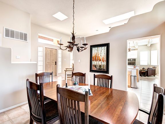 5th image of 8319 Mendocino Dr NE