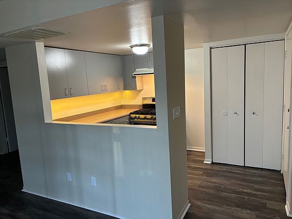 5th image of 1229 Hollister St #1