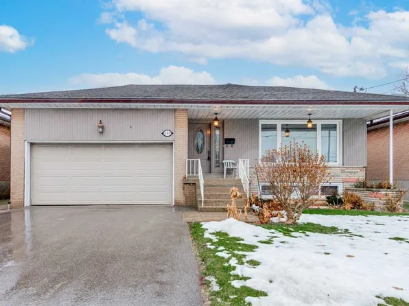 190 Ranee Ave, Toronto, ON M6A 1N5