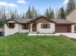 209 Old Farm Rd, Pinehurst, ID 83850