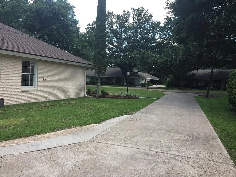 209 Renee Ave — Photo 25