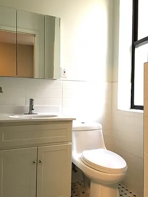 Rented by Bohemia Realty Group | media 14