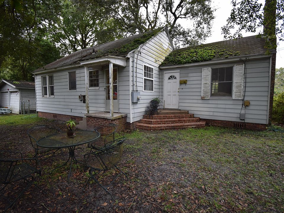 1st image of 4004 Dellwood Ave