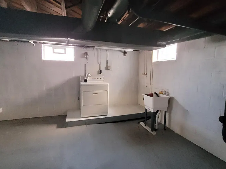 Laundry hook up. Electric dryers only.