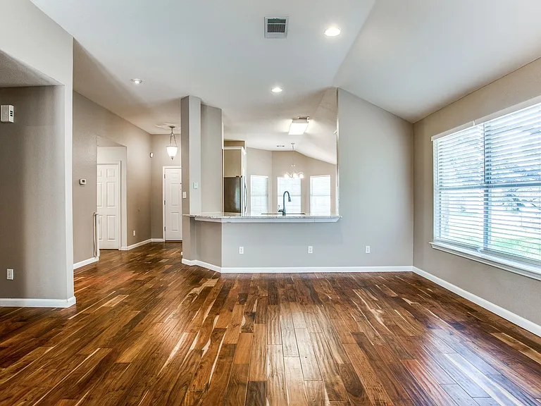 1314 Brighton Bend Ln — Photo 6