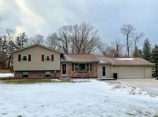 1037 Locust St, Carthage, IL 62321
