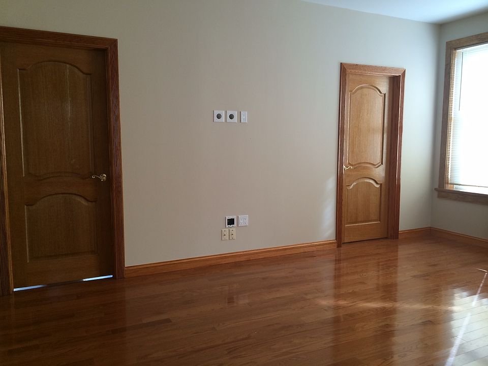 2nd image of 1825 76th St APT 2
