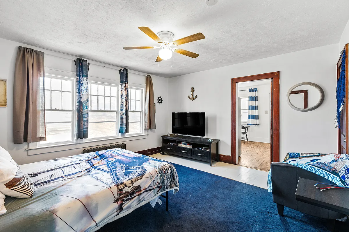 Building Photo - 406 E Baltimore Blvd #3