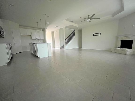 2nd image of 3313 Beau Pl