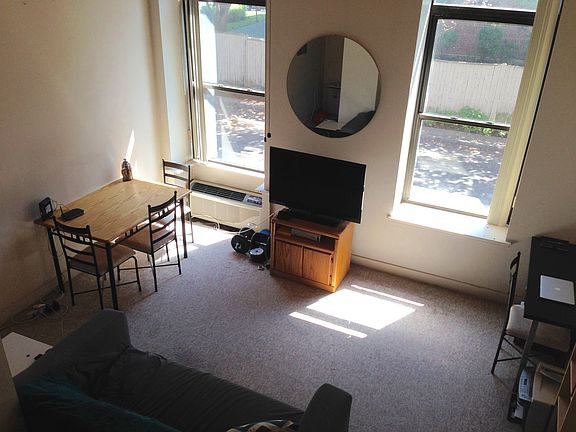 5th image of 24 Norman St APT 109