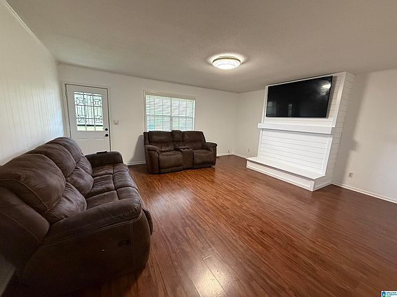 4th image of 16456 Boothtown Rd